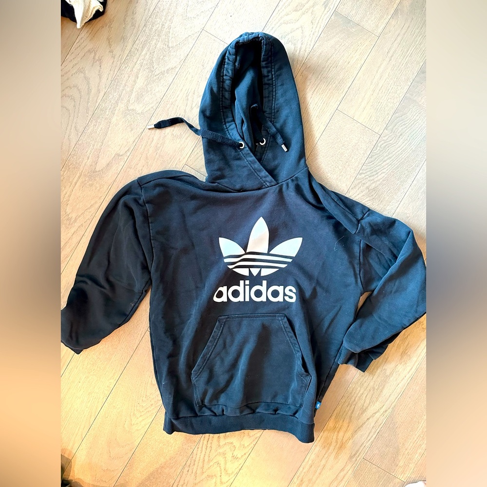 Adidas black sweatshirt